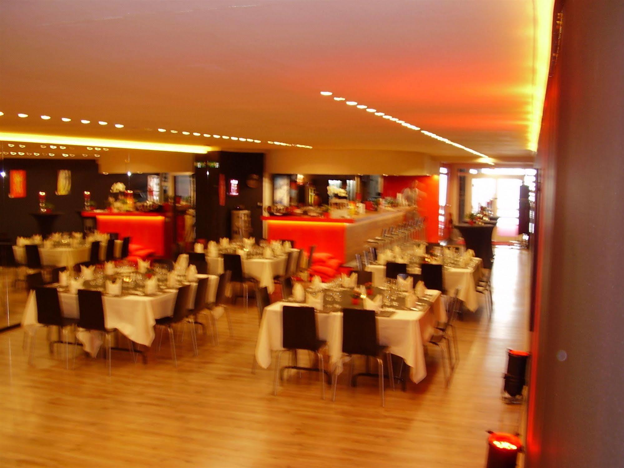 Luxe 1-2-3 Bed & Breakfast 2*